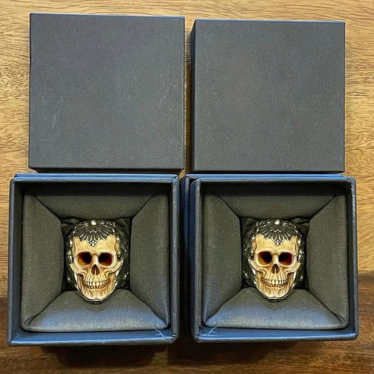 VINTAGE POLISH FLORAL ARMOR ANTLER SKULL RING